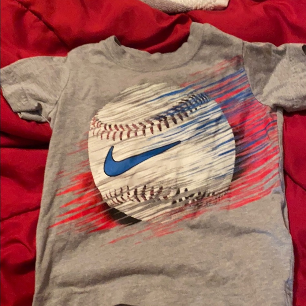 Nike t shirt